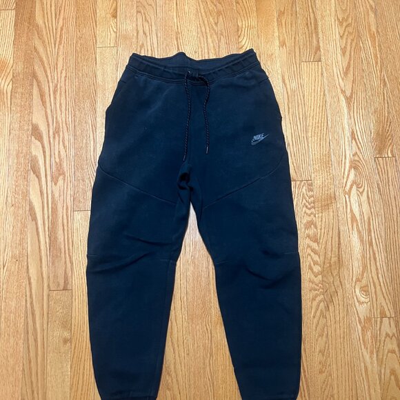 Men’s Clothes(Pants, Hoodies, Jackets) - Picture 6 of 12